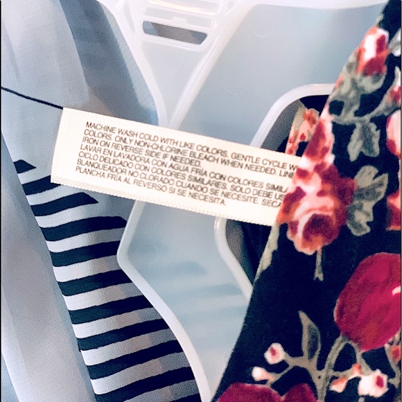 Pretty Short-Sleeve All-Over Floral Pattern MIDI T-Shirt Dress•So Soft & Comfy - Picture 6 of 16